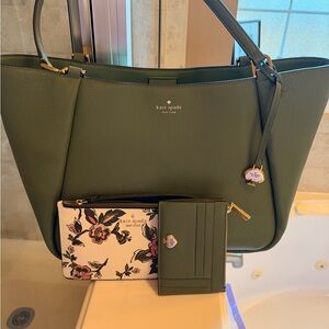 NWT Kate Spade Olive Green Tote with Floral Pouch